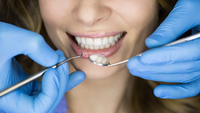 Dentálna hygiena u zubára: Čo môžete očakávať?