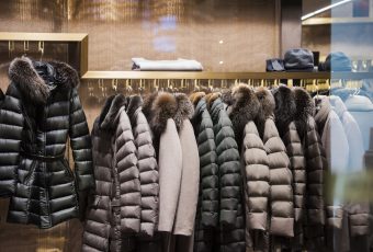 Zimná bunda, ktorá bude nielen štýlová, ale aj komfortná – ako ju vybrať?